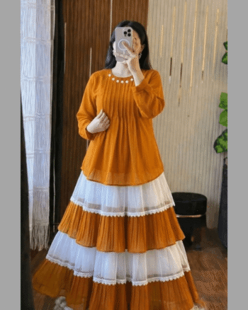Trendy Ladies Tops and Skirt Set