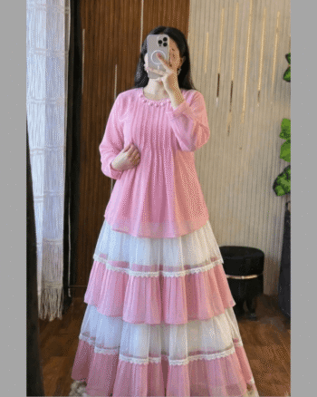Trendy Ladies Tops and Skirt Set